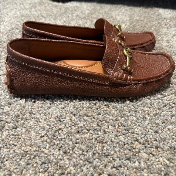 Women’s Coach Crosby Turnlock Driver Size 8B
Slip on - Picture 4 of 8
